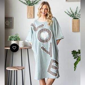 OH2668–(SHIPPED) Oli & Hali WASHED LOVE EMBROIDERY SHORT SLEEVE MIDI DRESS